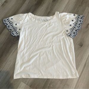 LOFT Detailed Sleeve Tee - Medium